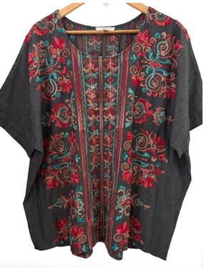Umgee gray w multi embr top SZ 2XL boho peasant